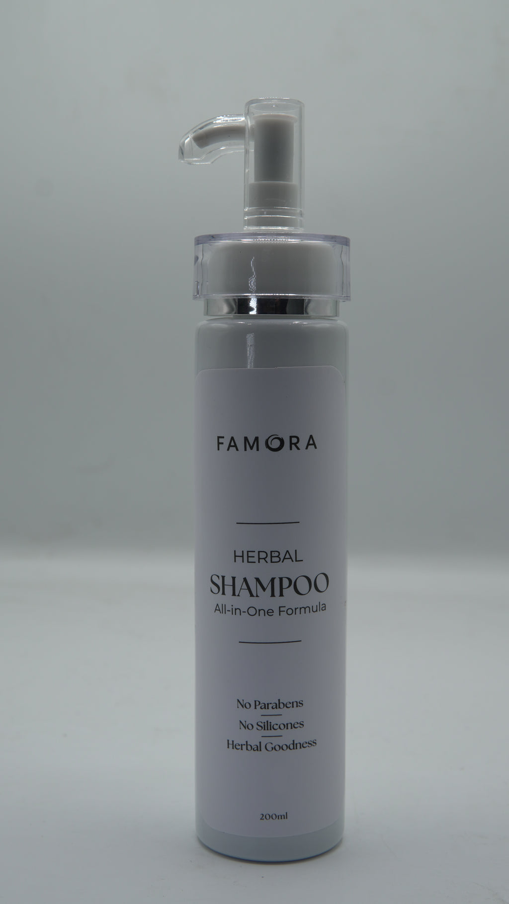 FAMORA Moisturizing Herbal Shampoo (200ml)