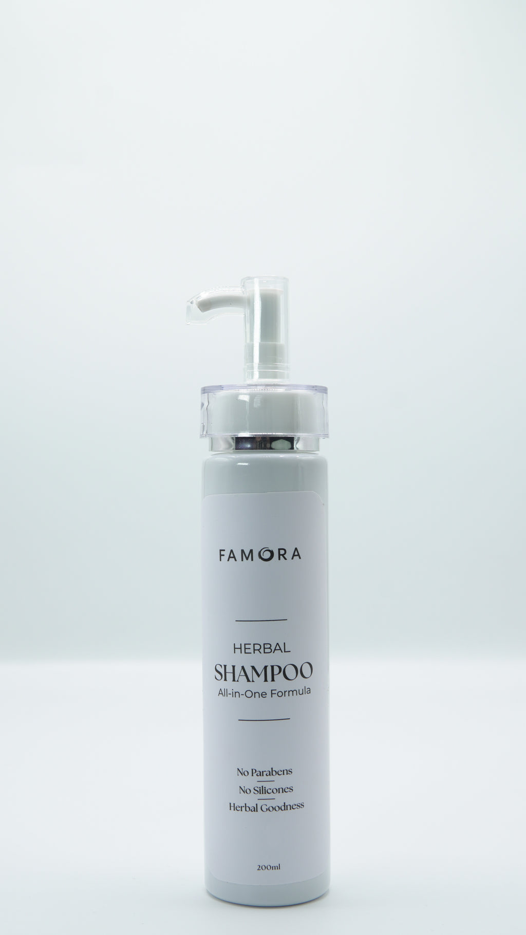 FAMORA Moisturizing Herbal Shampoo (200ml)